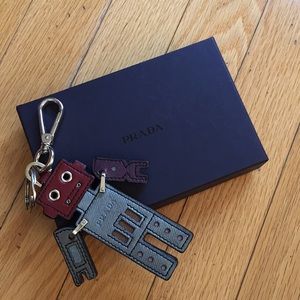 Prada Robot KeyChain (Trick)